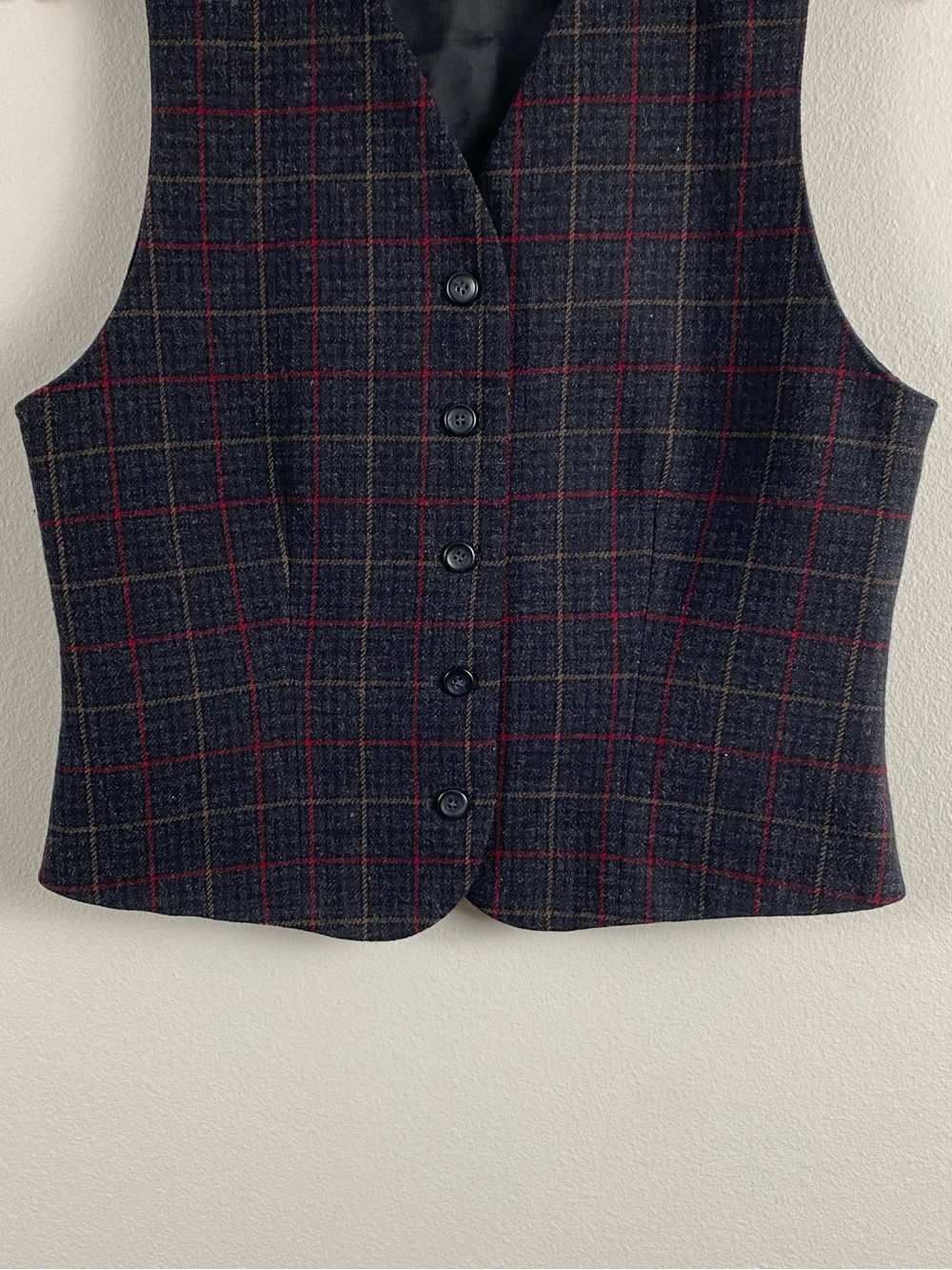 Pendleton Vintage Virgin Wool Plaid Vest Waistcoat | Gray/Multicolor - Picture 4 of 15